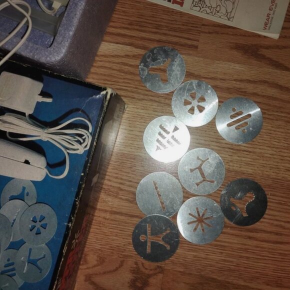 Vintage Super Shooter Electric Cookie Press #70001 - WORKS COMPLETE - Picture 2 of 8